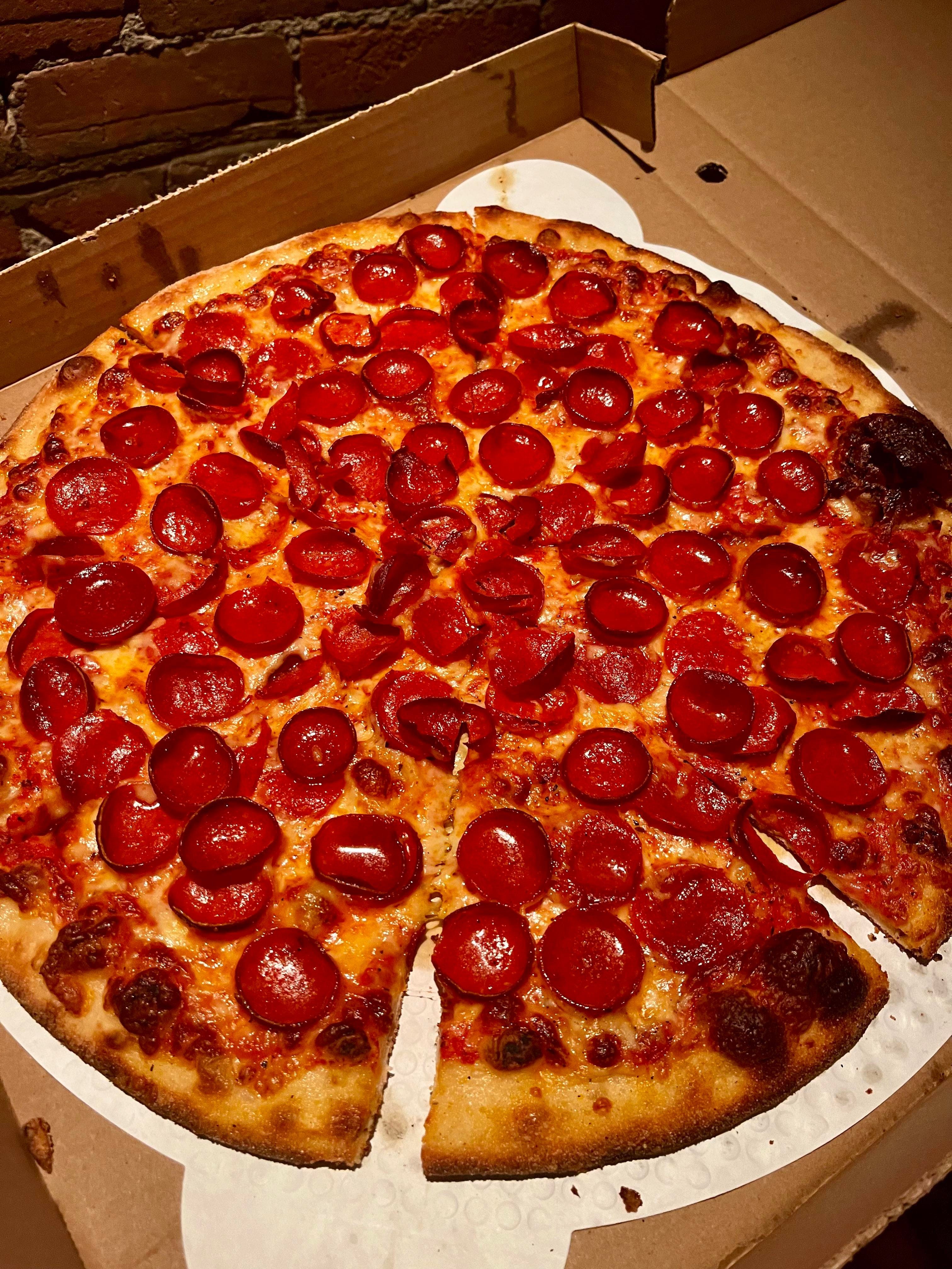 Pepperoni Hot Honey NY Style (NEW ).